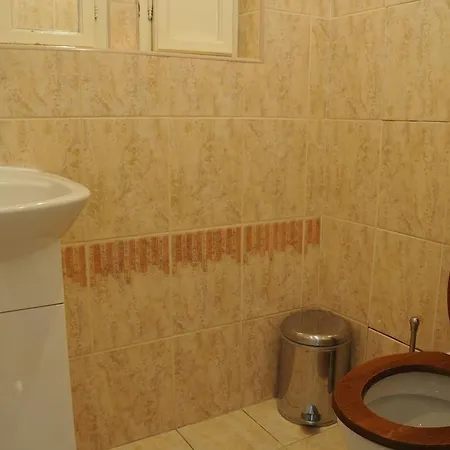 Large Sleeps Up To 10 M4a Apartment Prague